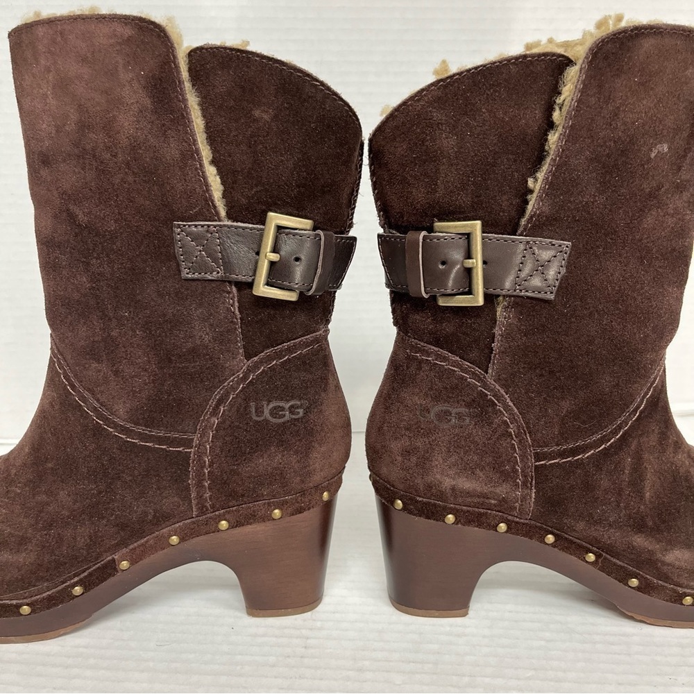 EUC UGG | Brown Suede Amoret Boots Clog Style #1003373 Size 7 - Picture 9 of 12